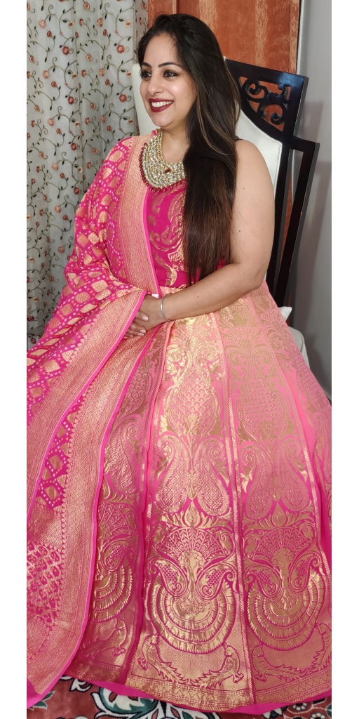 Pure Chiffon Georgette Handloom Zari Weaved Ombre (Pink and Magenta) Lehenga Kaliyaan  with Blouse and Borders For Dupatta