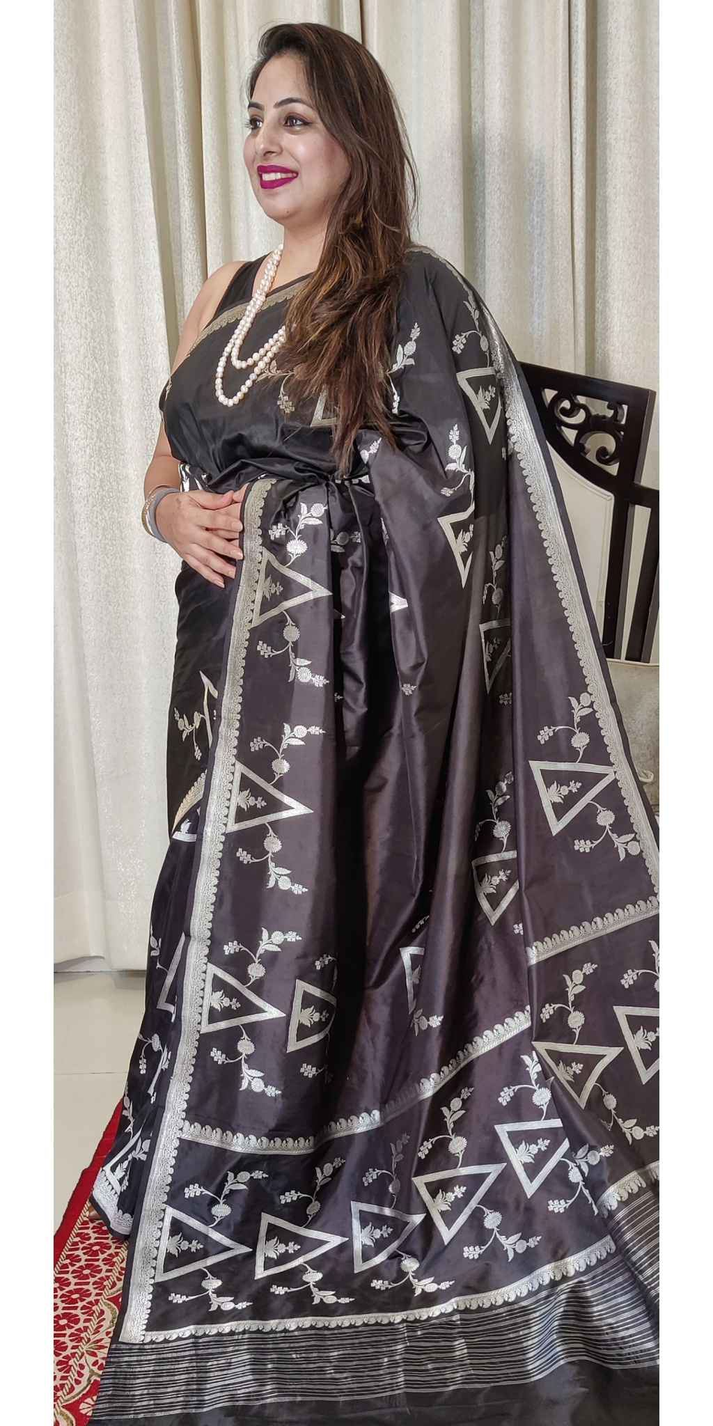 Pure Kataan Silk Kadua Zari Weaved Geometrical Pattern Saree